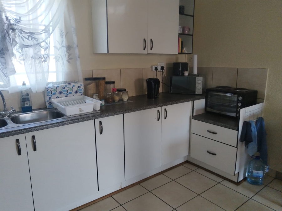 1 Bedroom Property for Sale in Rustenburg Central North West